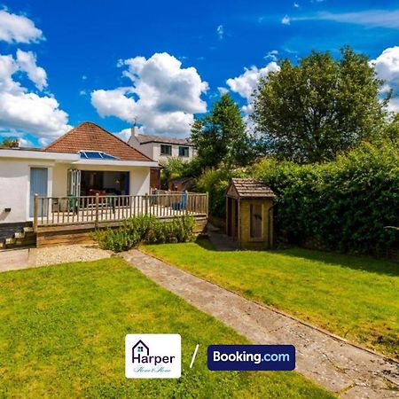 Spacious Detached Bungalow By Harperletting Short Lets & Serviced Accommodation Buckely With Pool Table & Driveway Buckley Kültér fotó