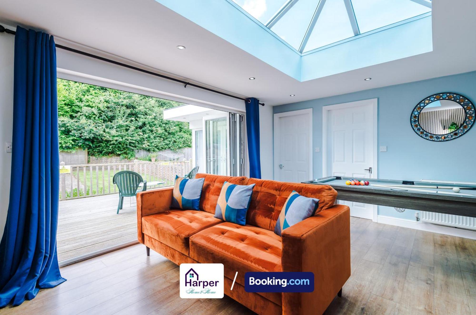 Spacious Detached Bungalow By Harperletting Short Lets & Serviced Accommodation Buckely With Pool Table & Driveway Buckley Kültér fotó