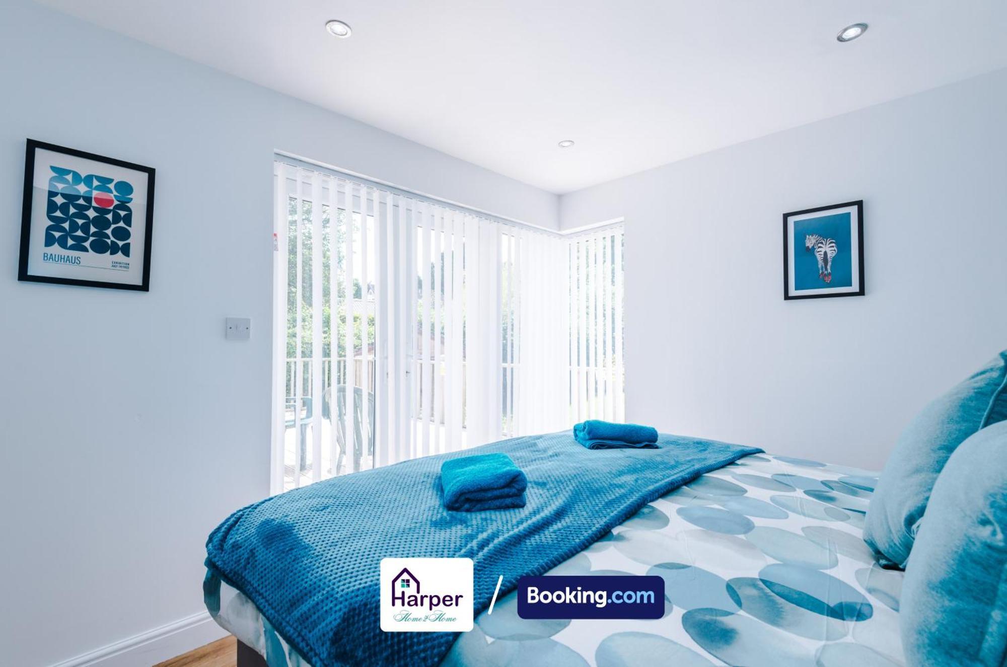 Spacious Detached Bungalow By Harperletting Short Lets & Serviced Accommodation Buckely With Pool Table & Driveway Buckley Kültér fotó