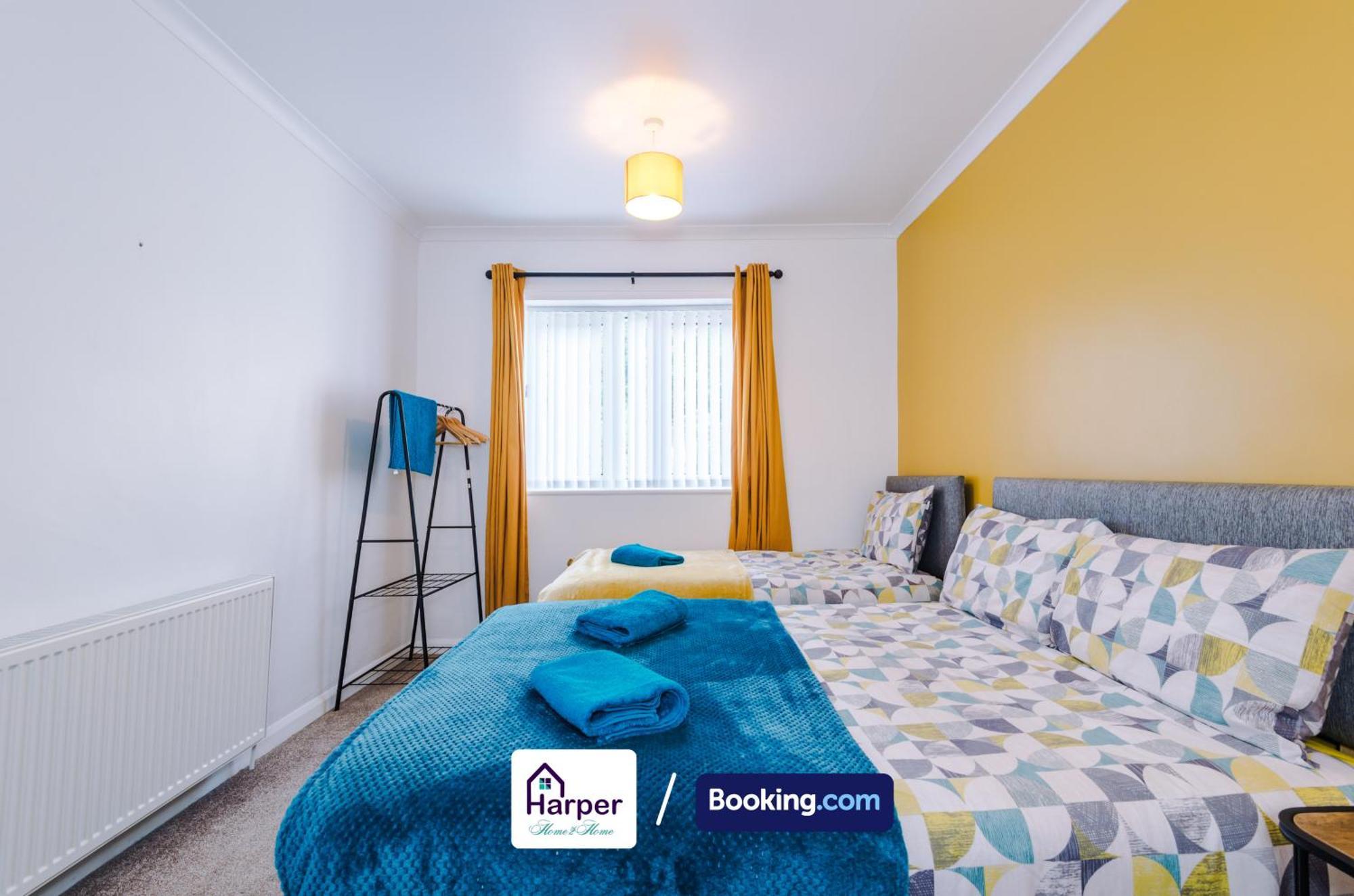 Spacious Detached Bungalow By Harperletting Short Lets & Serviced Accommodation Buckely With Pool Table & Driveway Buckley Kültér fotó